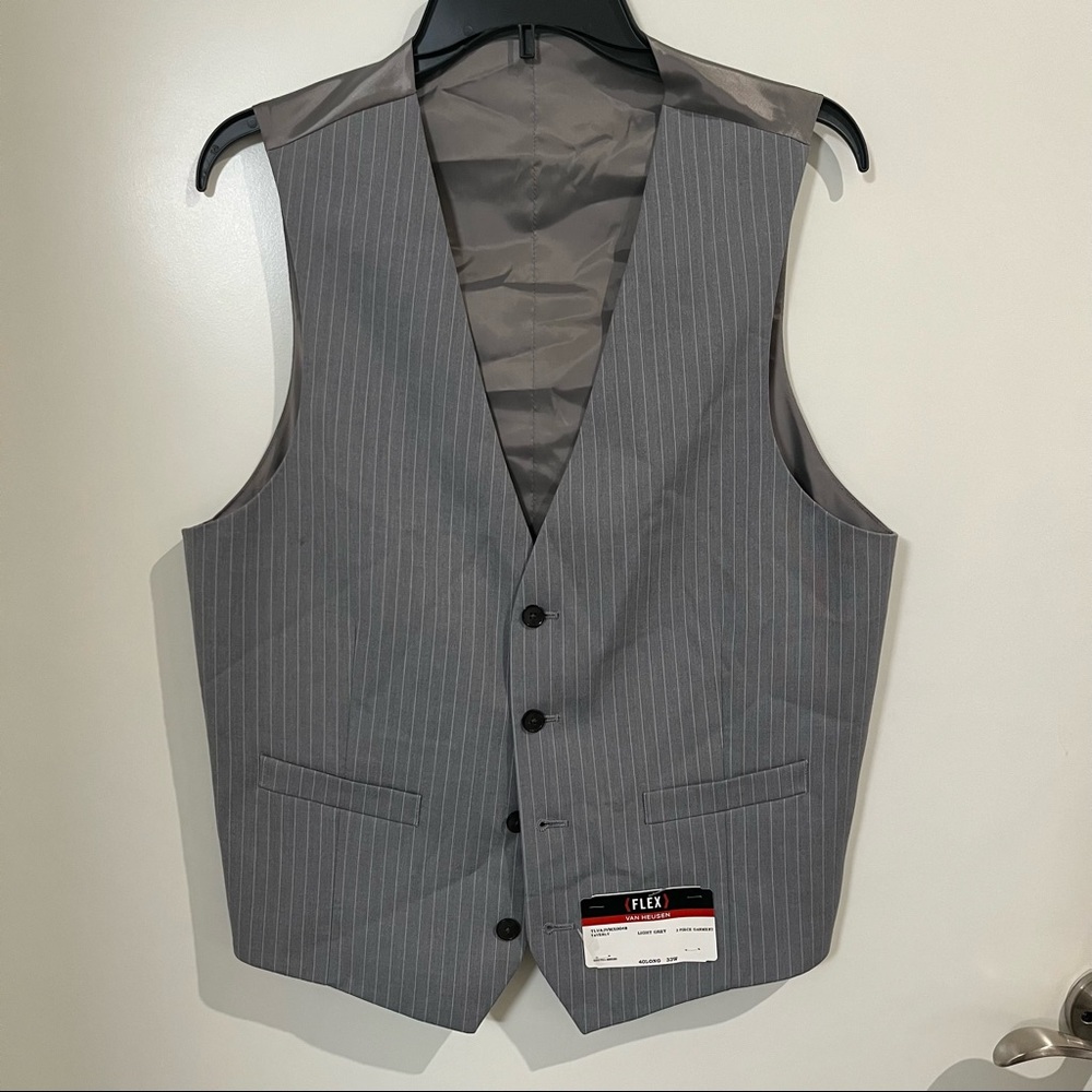 van heusen flex vest light gray pinstripes taverly size 40 long